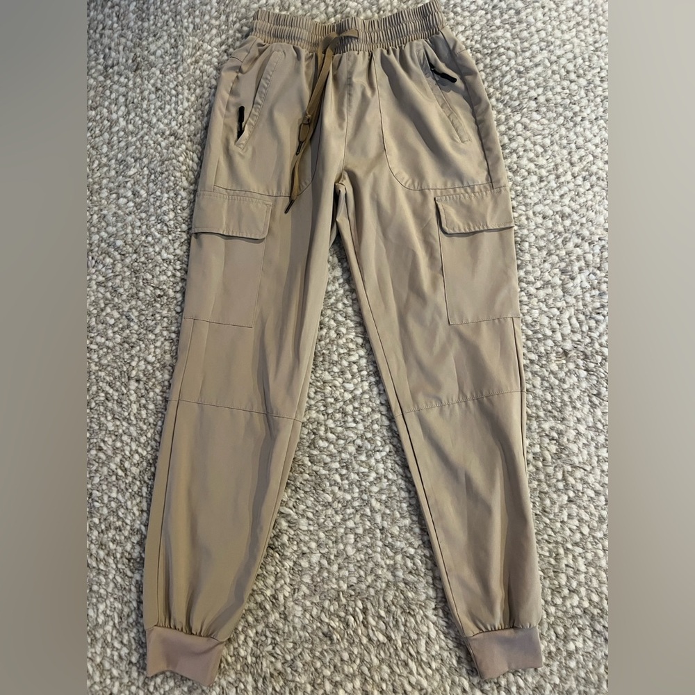 Women’s Tan Cargo Pants